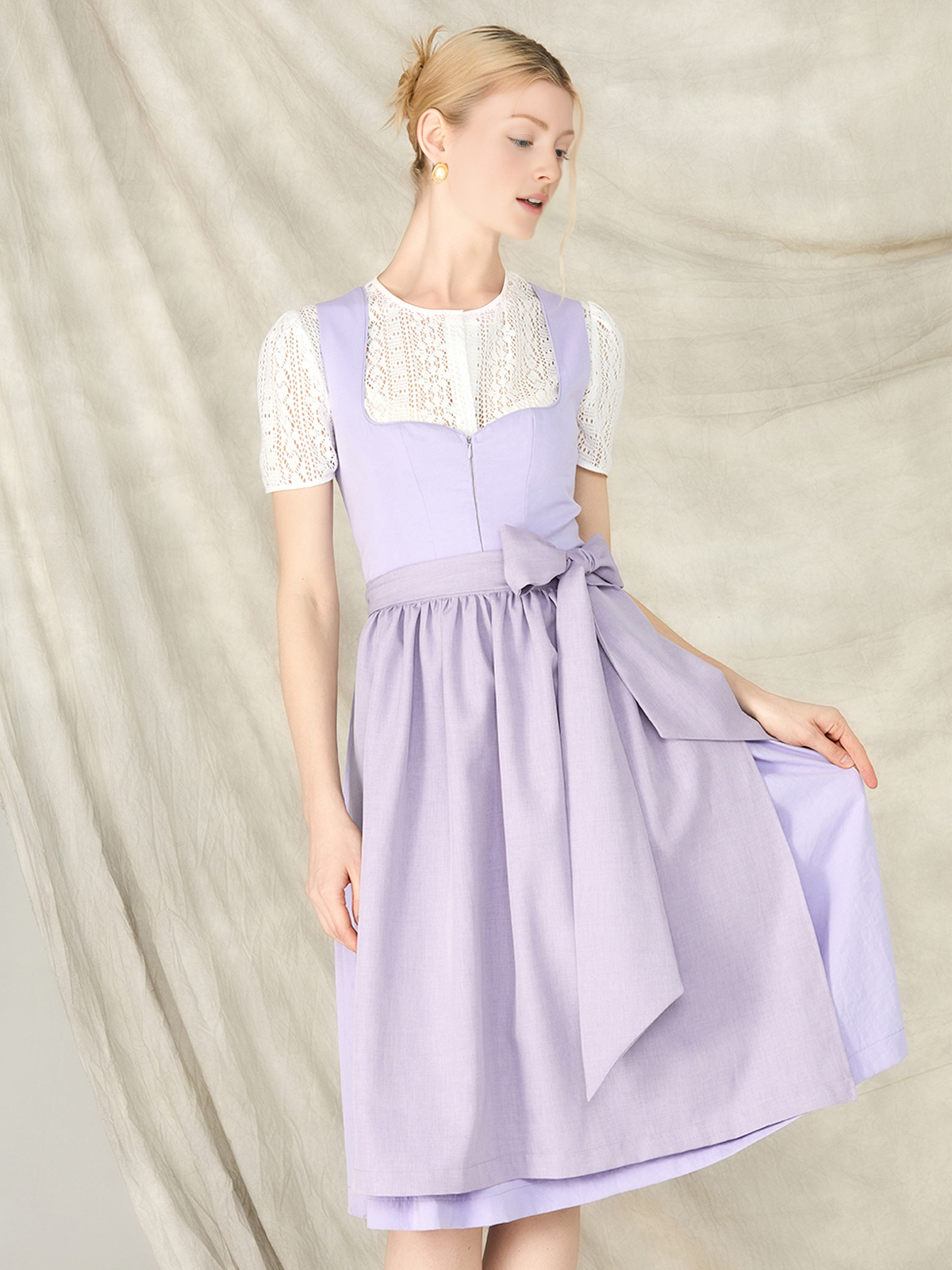 Dirndl Lila Samt