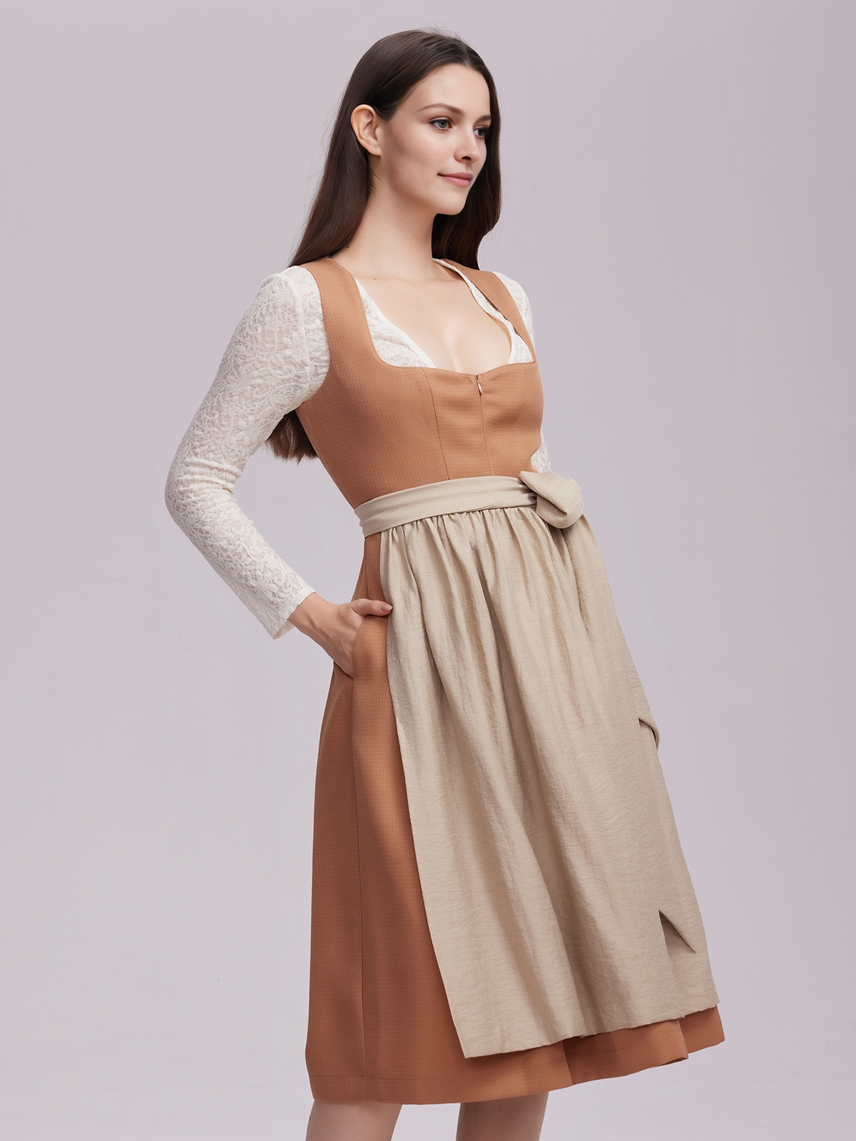 Dirndl in Orange – ein Blickfang für jeden Anlass