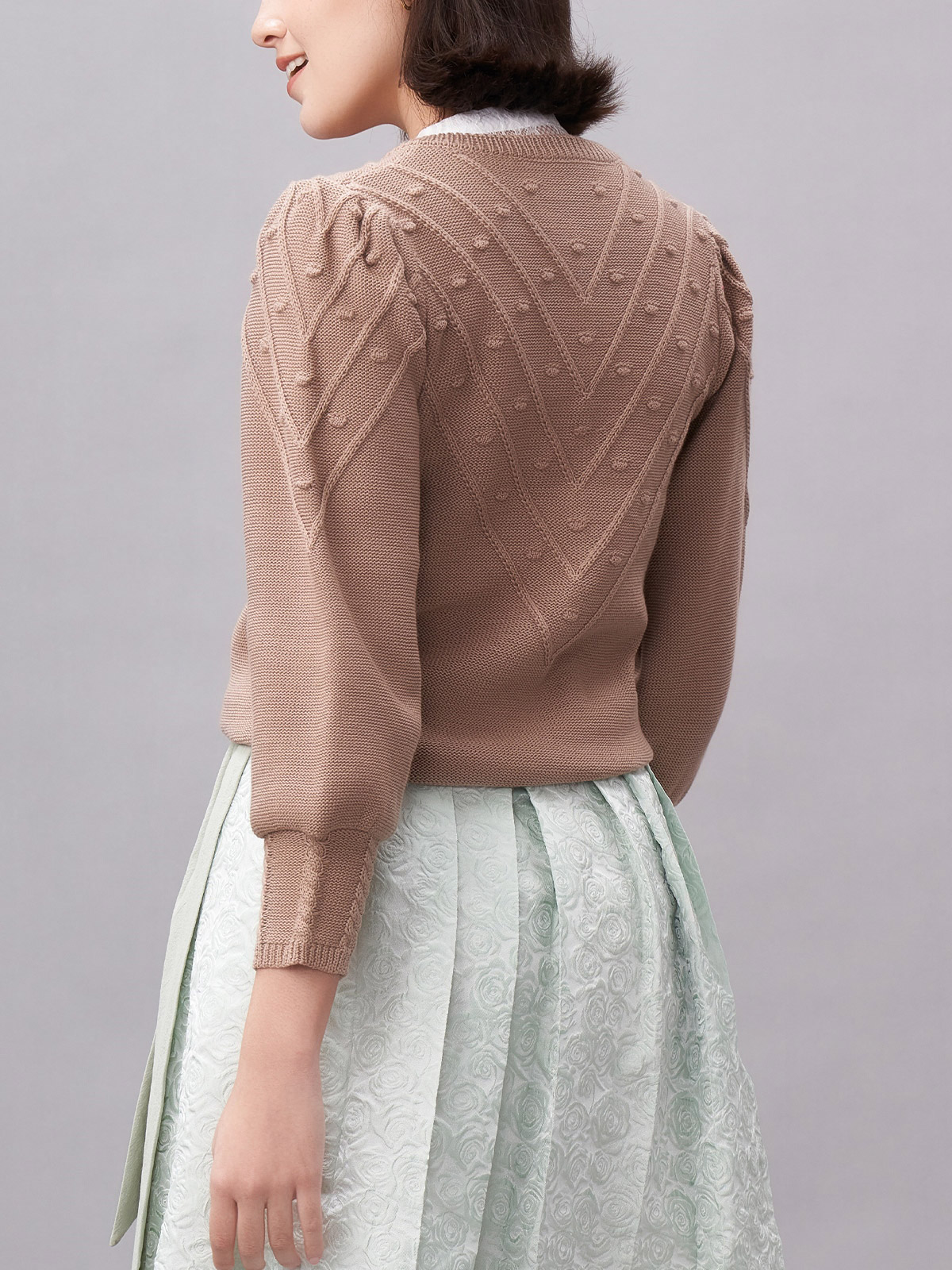 Dirndl in Braun mit Strickoptik